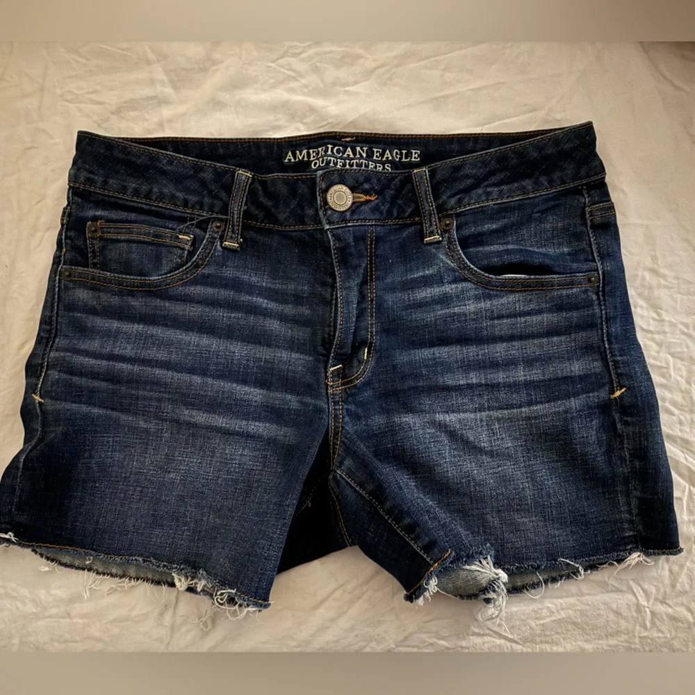 American Eagle Super Stretch “Shortie” Shorts - Picture 1 of 4